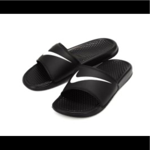 black nike slides